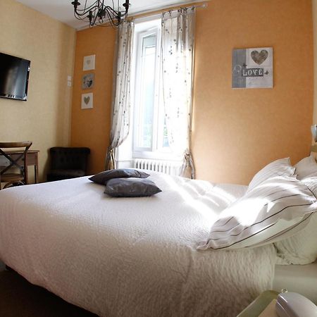 Hotel Gambetta Lons-le-Saunier Kültér fotó
